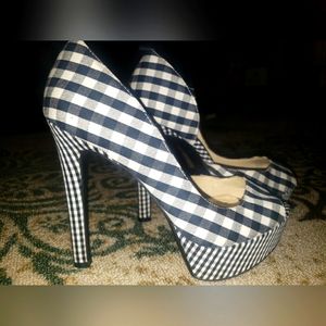 Jessica Simpson Heels